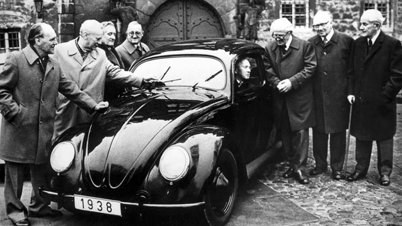 87 лет назад был выпущен первый "народный" автомобиль Volkswagen 87 лет назад был выпущен первый "народный" автомобиль Volkswagen